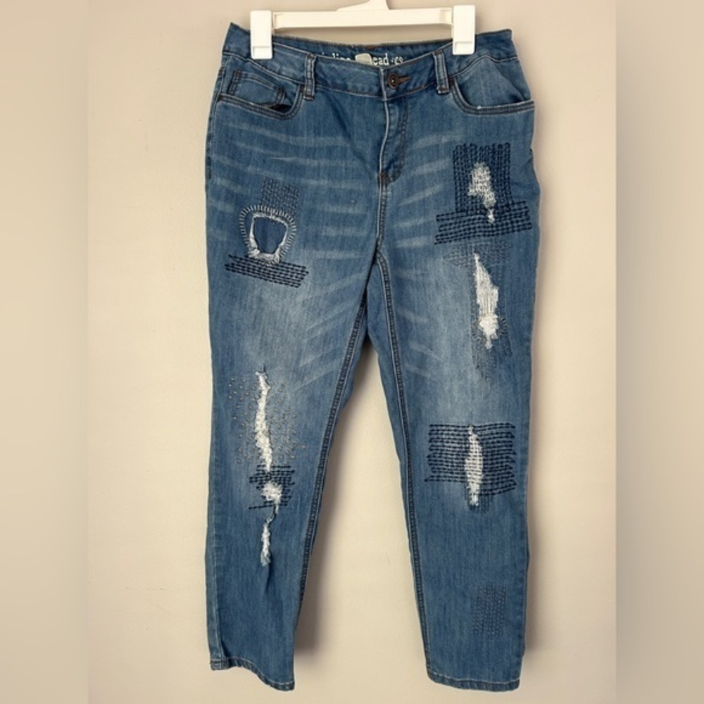 Trendy Distressed Blue Women's Skinny Jeans